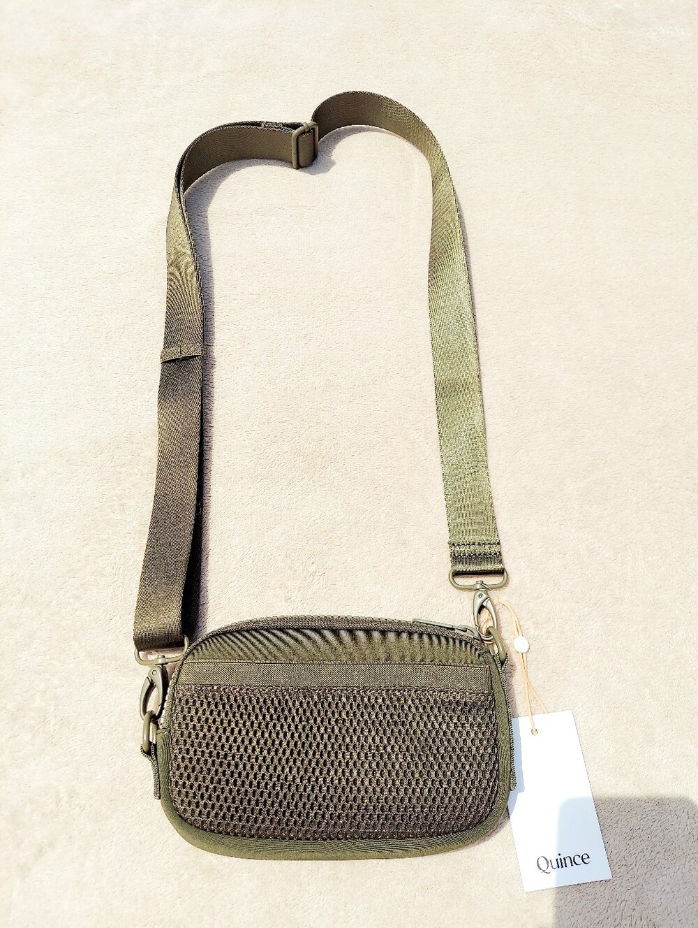 Quince Olive Green Neoprene Crossbody Bag NWT Travel Feminine Vacation Prepy - Picture 1 of 7